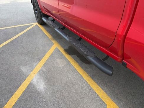 Used 2021 Chevrolet Silverado 1500 Custom Trail Boss w/ LPO, Dark Essentials Package AWD/4WD image 8