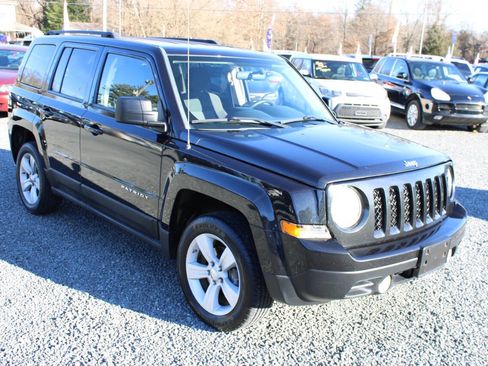 Used 2011 Jeep Patriot Latitude image 4
