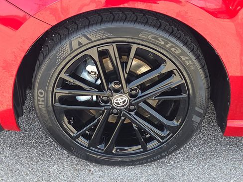 Used 2025 Toyota Camry SE w/ Convenience Package image 7