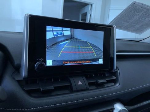 Certified 2025 Toyota RAV4 LE image 27