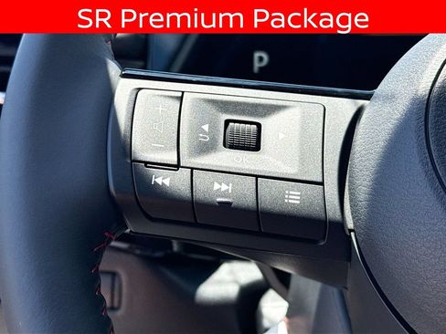 Used 2025 Nissan Kicks SR w/ SR Premium Package AWD/4WD image 9