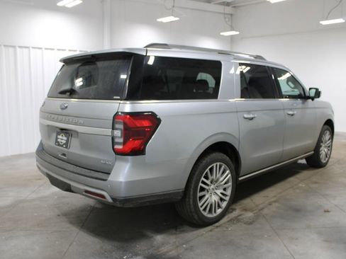 Used 2023 Ford Expedition Max Limited image 9