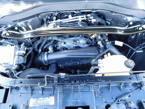 Used 2025 Ford Explorer ST-Line w/ ST-Line Street Pack image 49