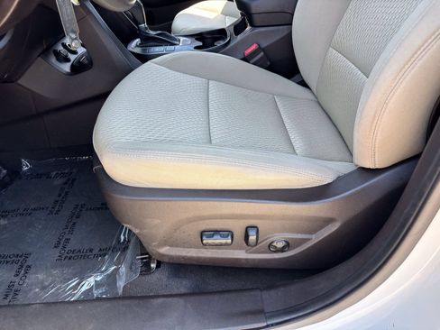 Used 2016 Hyundai Santa Fe Sport w/ Option Group 02 FWD image 18