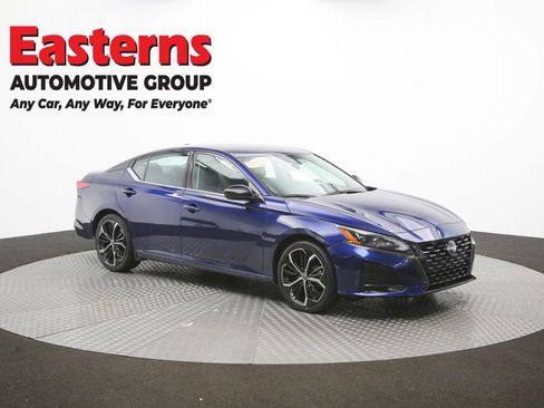 Used 2024 Nissan Altima 2.5 SR FWD image 47