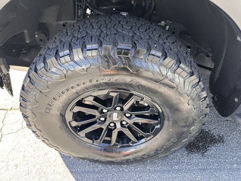 Certified 2024 Ford F150 Raptor AWD/4WD image 32