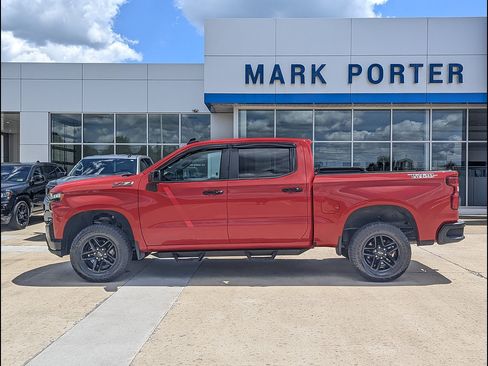 Used 2020 Chevrolet Silverado 1500 LT Trail Boss AWD/4WD image 9