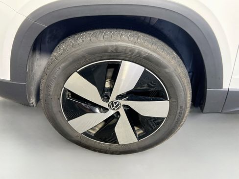 Used 2025 Volkswagen Taos S AWD/4WD image 13