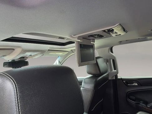 Used 2018 Chevrolet Tahoe LT AWD/4WD image 19