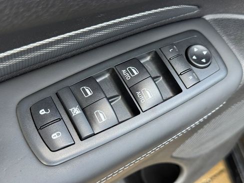 Used 2020 Dodge Durango R/T w/ Blacktop Package AWD/4WD image 16