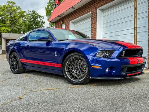 Used 2014 Ford Mustang Shelby GT500 w/ Equipment Group 821A image 26