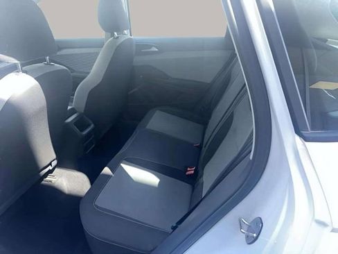 Used 2024 Volkswagen Taos S FWD image 16