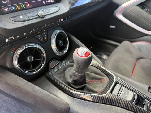 Used 2020 Chevrolet Camaro ZL1 RWD image 21