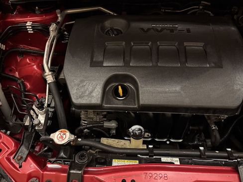 Used 2018 Toyota Corolla LE image 21