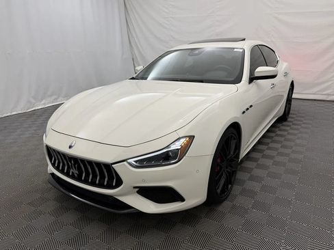 Used 2019 Maserati Ghibli S GranSport RWD image 2