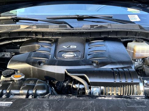 Certified 2019 Nissan Armada Platinum w/ Captain's Chairs Package image 32