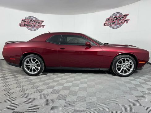 Used 2023 Dodge Challenger SXT w/ Plus Package image 9