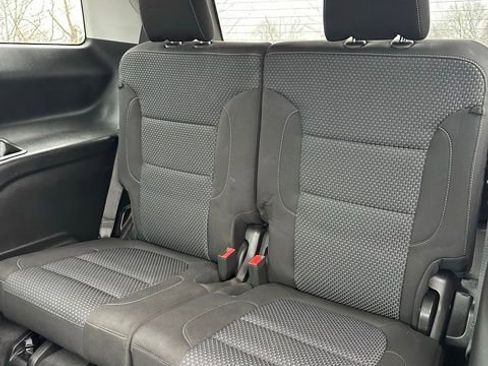 Used 2023 GMC Acadia SLE w/ Driver Convenience Package image 35