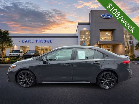 Used 2025 Toyota Corolla SE FWD image 6