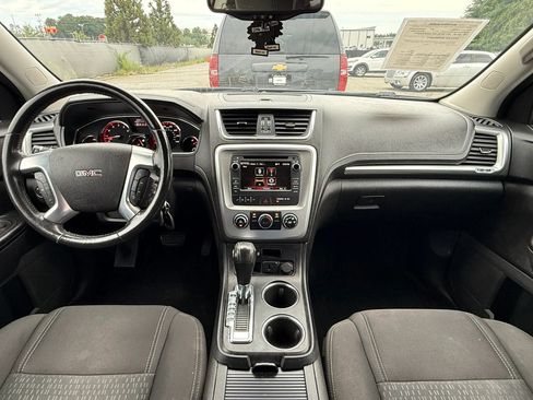 Used 2016 GMC Acadia SLE FWD image 3