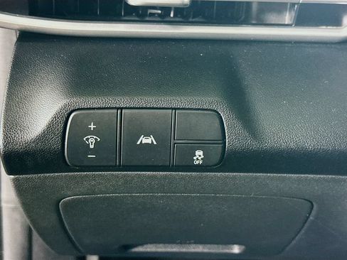 Certified 2022 Hyundai Elantra SEL w/ Cargo Package FWD image 17