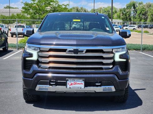 Used 2022 Chevrolet Silverado 1500 High Country w/ LPO, Dark Essentials Package AWD/4WD image 8
