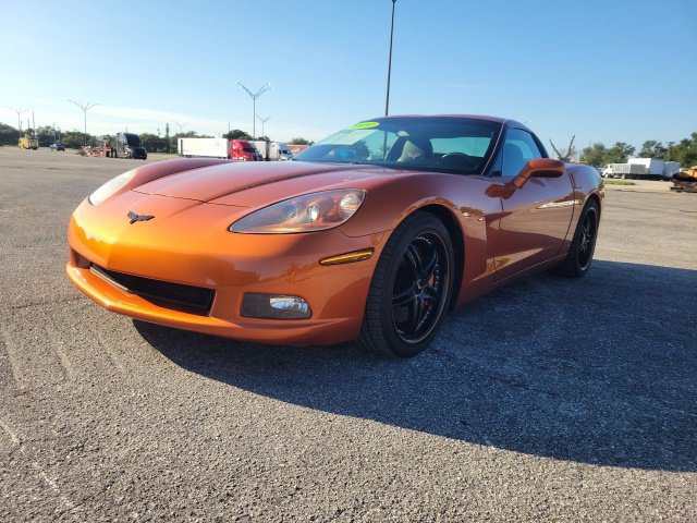 Used 2009 Chevrolet Corvette Coupe w/ Preferred Equipment Group RWD image 2