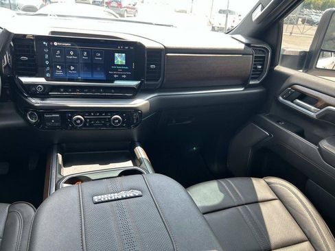 Used 2025 Chevrolet Silverado 3500 High Country w/ High Country Premium Package AWD/4WD image 28