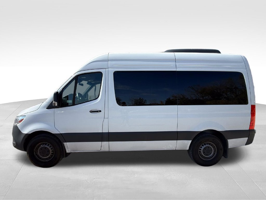 Used 2024 Mercedes-Benz Sprinter 2500 image 3