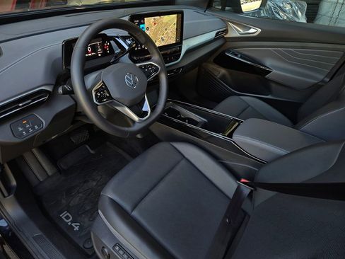 Certified 2023 Volkswagen ID.4 Pro S Plus AWD/4WD image 10