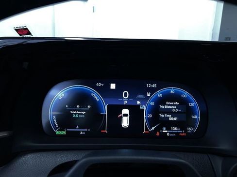 New 2025 Toyota Crown Signia image 22