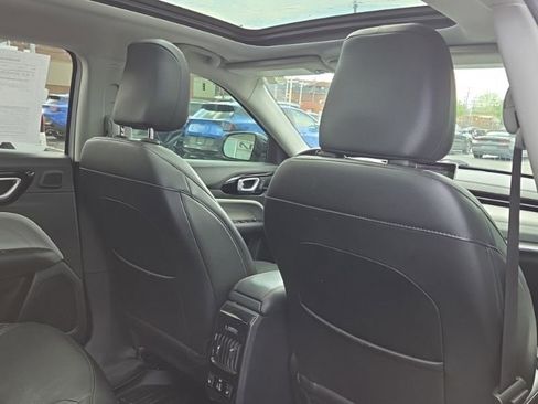 Used 2022 Jeep Compass Limited w/ Elite Group AWD/4WD image 17