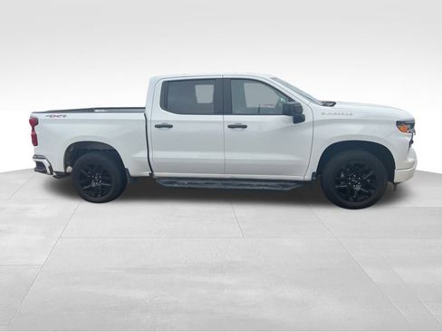 Used 2024 Chevrolet Silverado 1500 Custom image 8