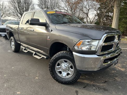 Used 2018 RAM 2500 SLT image 2