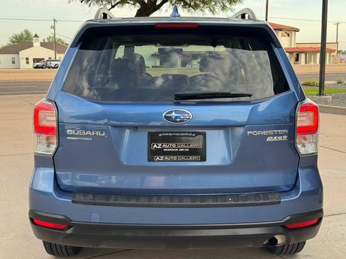 Used 2017 Subaru Forester 2.5i Premium w/ All-Weather Package AWD/4WD image 7