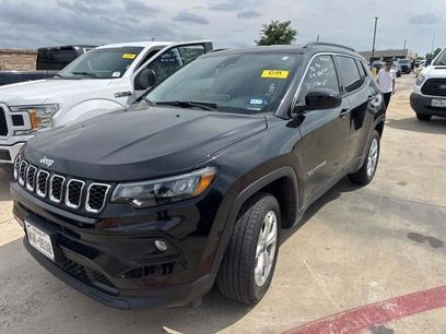Used 2025 Jeep Compass Latitude