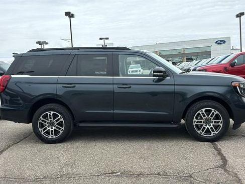 New 2025 Ford Expedition Active image 30