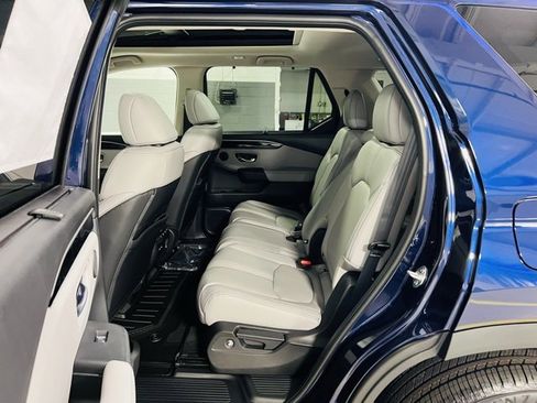 New 2025 Honda Pilot Touring image 26