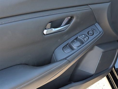 New 2025 Nissan Sentra SV image 15