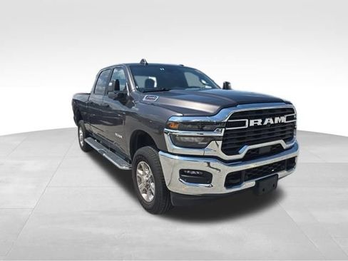 Used 2026 RAM 2500 Big Horn AWD/4WD image 3