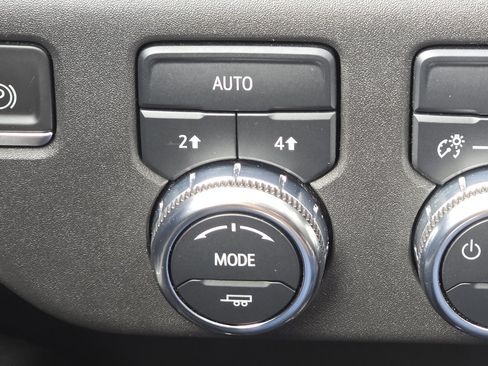 Used 2023 GMC Sierra 1500 Elevation AWD/4WD image 10