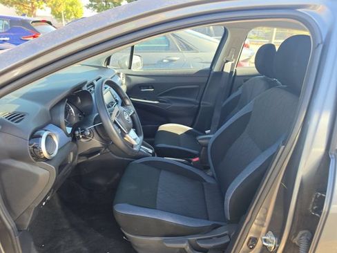 Used 2025 Nissan Versa SV FWD image 6