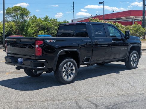 New 2025 Chevrolet Silverado 2500 Custom w/ Custom Value Package image 4