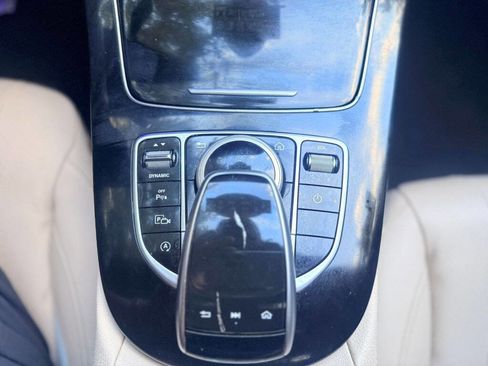 Used 2017 Mercedes-Benz E 300 image 20