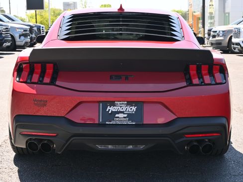 Used 2024 Ford Mustang GT Premium image 14