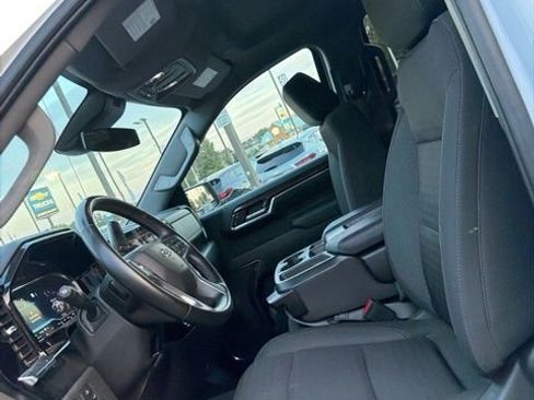 Used 2023 Chevrolet Silverado 1500 LT Trail Boss w/ LPO, Dark Essentials Package AWD/4WD image 13