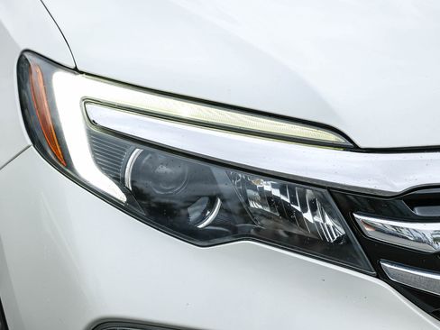 Used 2016 Honda Pilot Elite image 18