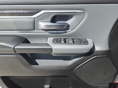 Used 2022 RAM 1500 Big Horn AWD/4WD image 23