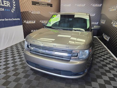 Used 2014 Ford Flex SE FWD image 3