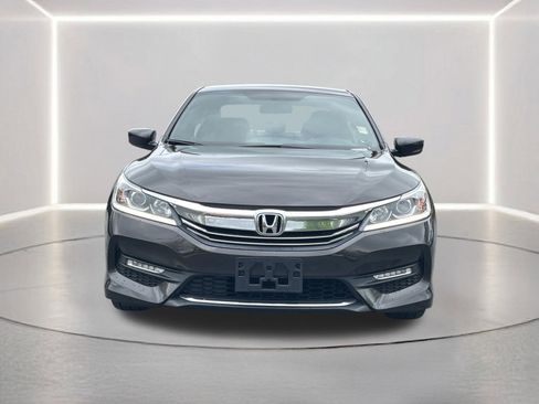 Used 2016 Honda Accord Sport image 21